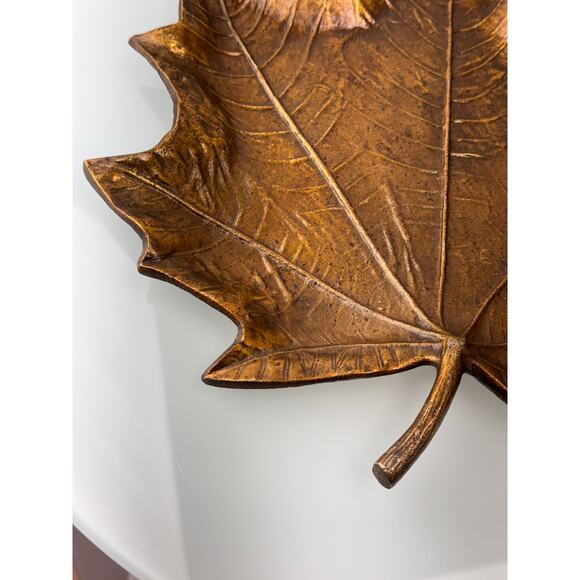 Large Vintage Metal Maple Leaf Tray, Cast Aluminum - 12W x 12 1/4L x 1D - Picture 3 of 11